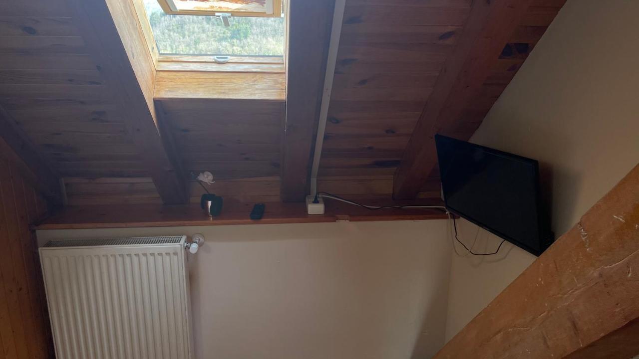 Hostal Ezkaurre Isaba Luaran gambar